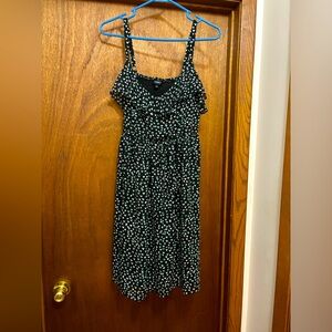 Torrid Size 1 Stretchy Black Skater Dress with green hearts.